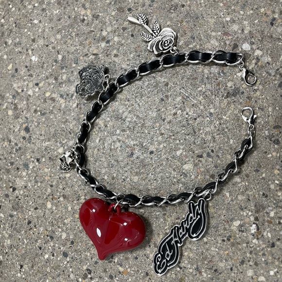 NWT Ed Hardy Love Kills Cheetah Print Faux Fur Bucket Hat w/ Charms - Picture 9 of 10